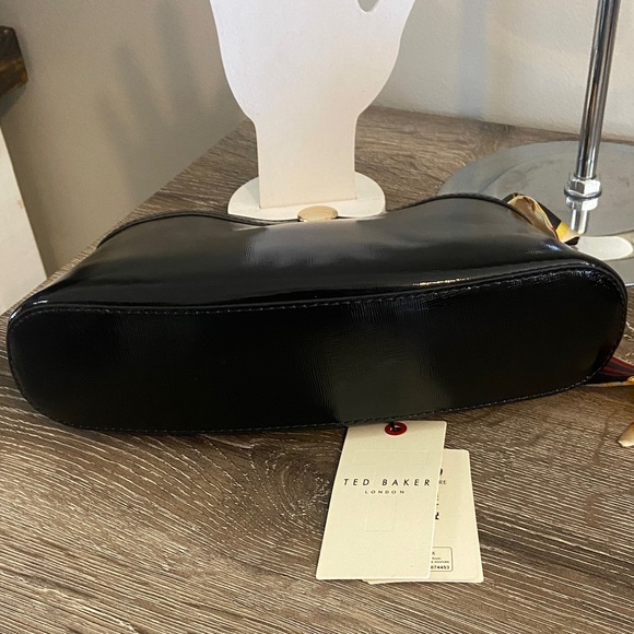 Ted Baker London Aster Black Textured Patent Leather Clutch Shoulder Bag NWT - Picture 5 of 9